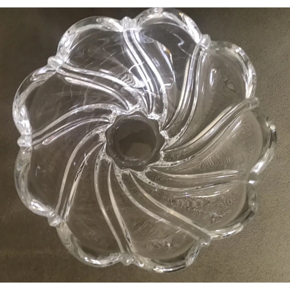 VINTAGE MIKASA CRYSTAL CANDY, SALAD, NUT, FRUIT BOWLS, SET OF 2 - Picture 5 of 6